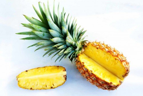 Pineapple ( Nanasi)
